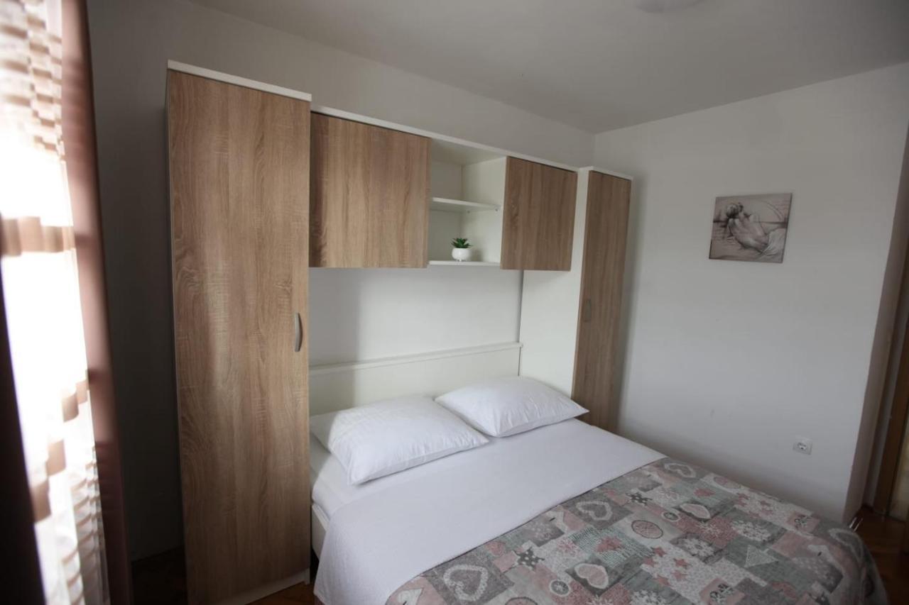 Apartamento Ana & Marija Kaštela Exterior foto